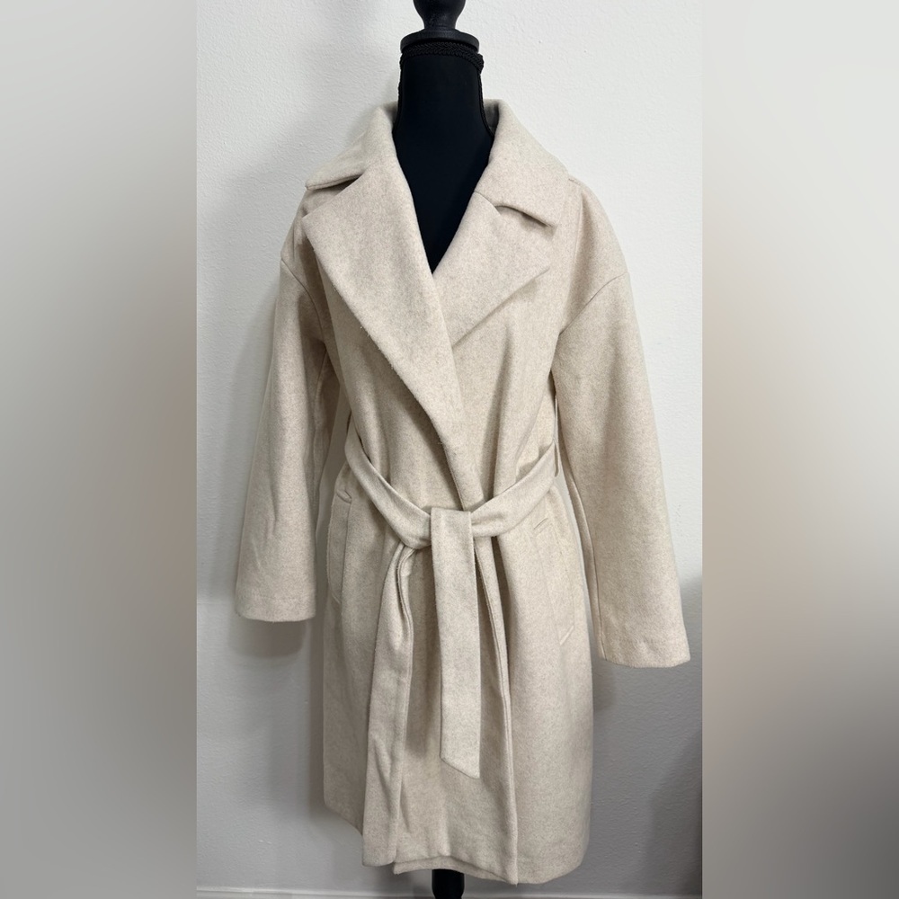 Amisu Classic Collection Beige Coat
